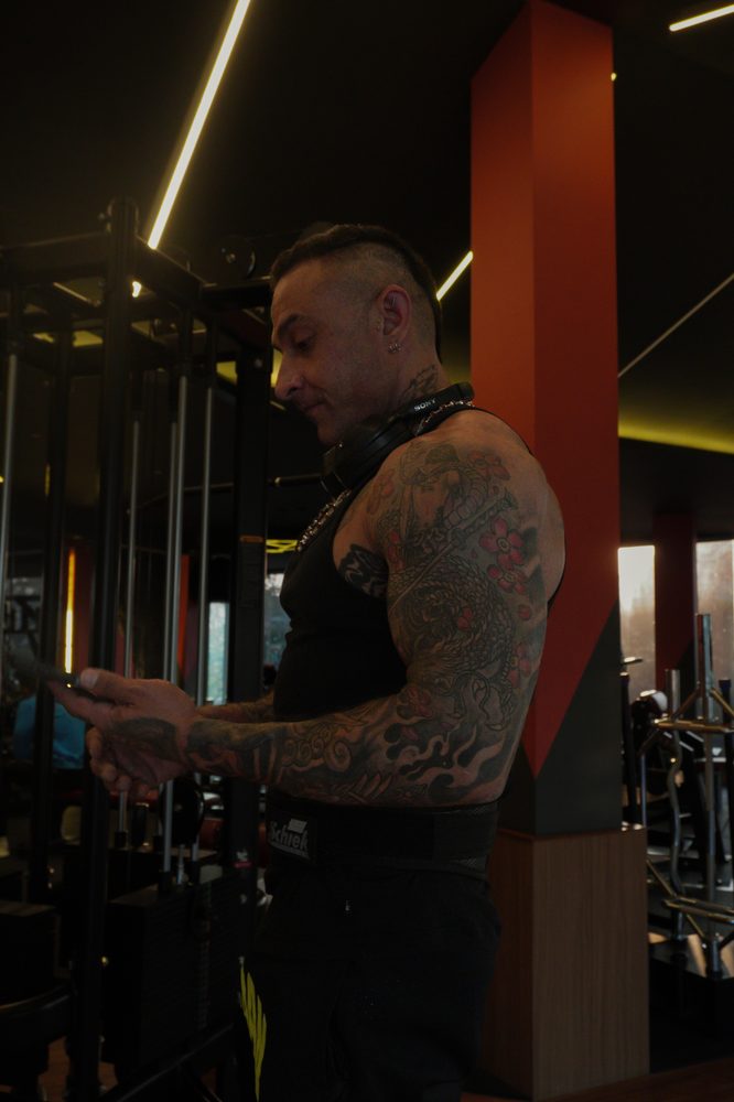 Rohan training in the gym